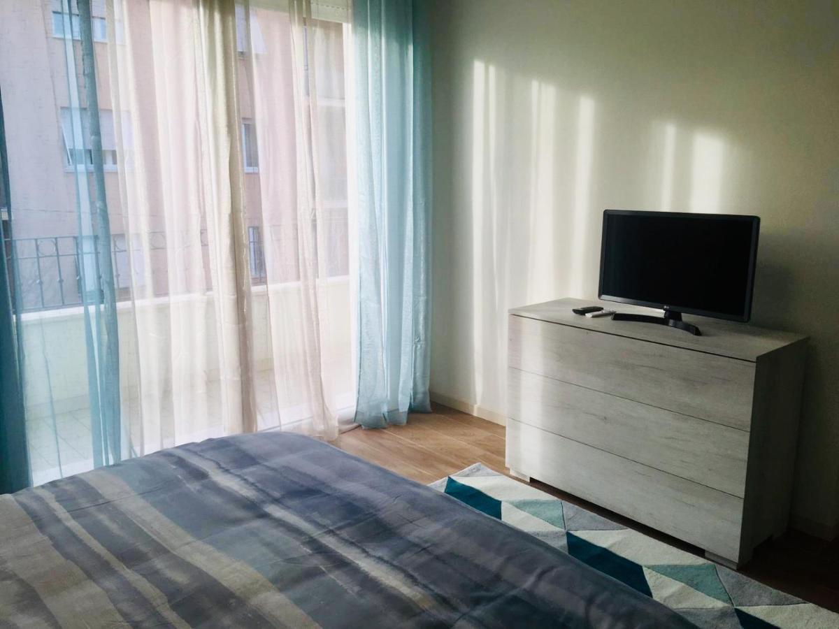Ferienwohnung Residenza Elena Rimini Exterior foto